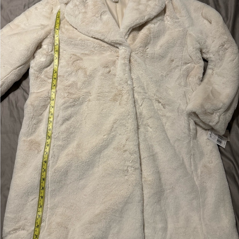 Koolaburra by UGG Faux Fur Coat - Picture 9 of 10